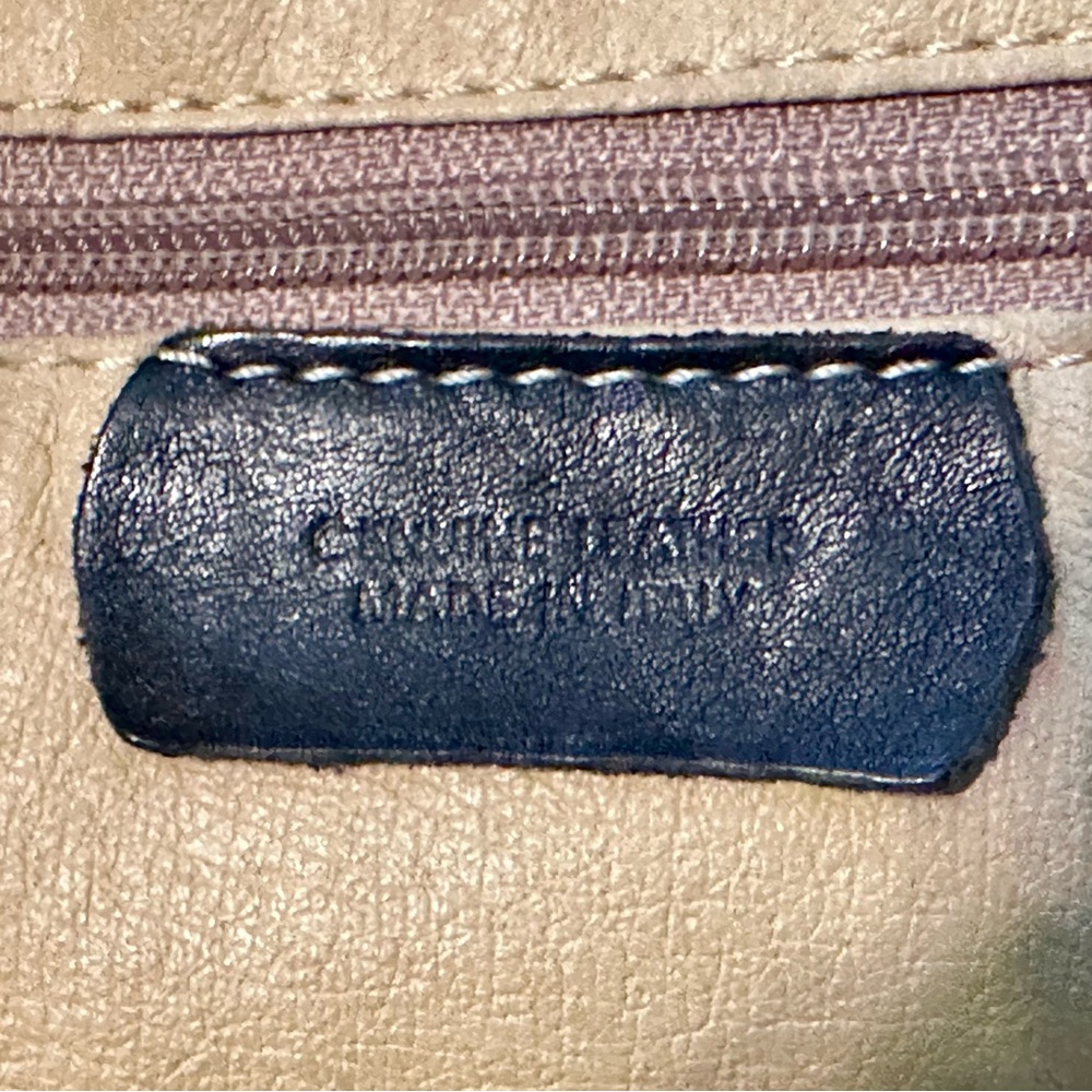 Classic Black Genuine Leather Shoulder Bag - Leather Factory- Firenze Italy - Picture 3 of 12